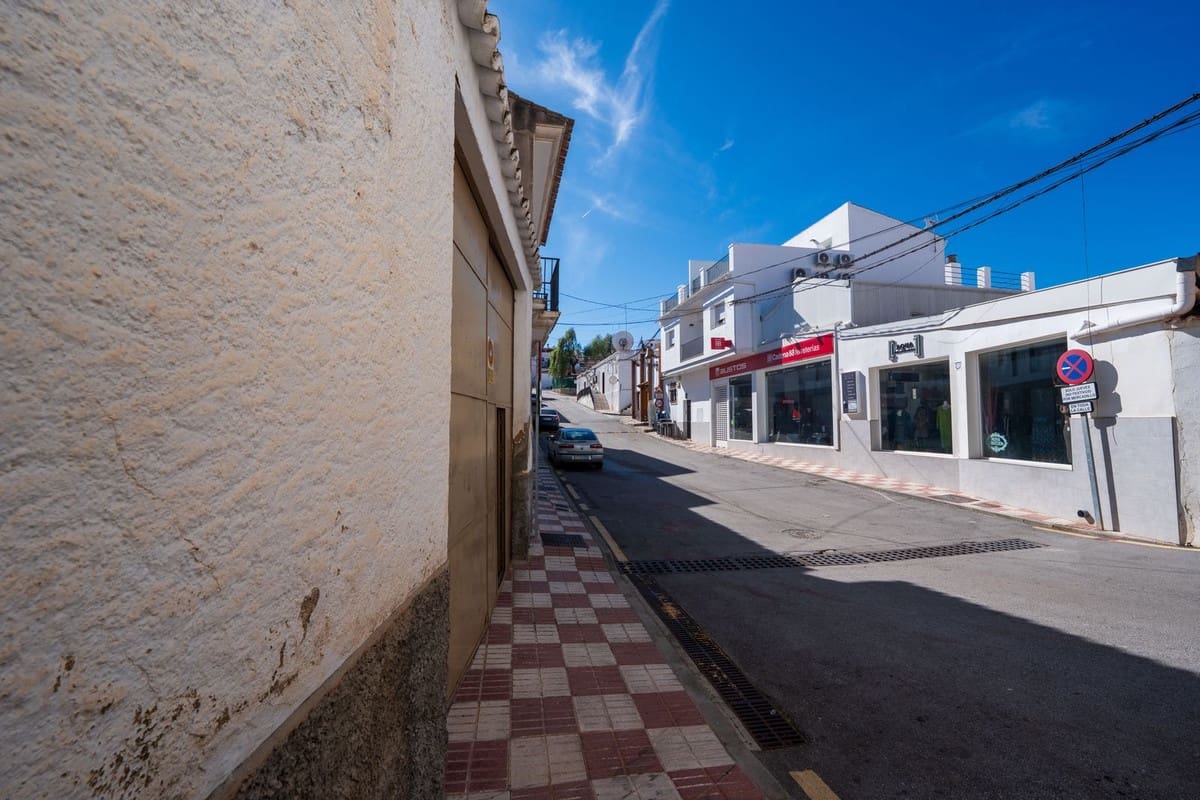 Casa de 4 habitaciones en Colmenar en venta con garaje - 225.000 € (Ref: 10128308)