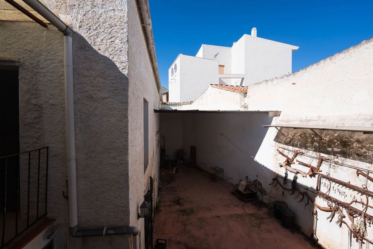 Casa de 4 habitaciones en Colmenar en venta con garaje - 225.000 € (Ref: 10128308)