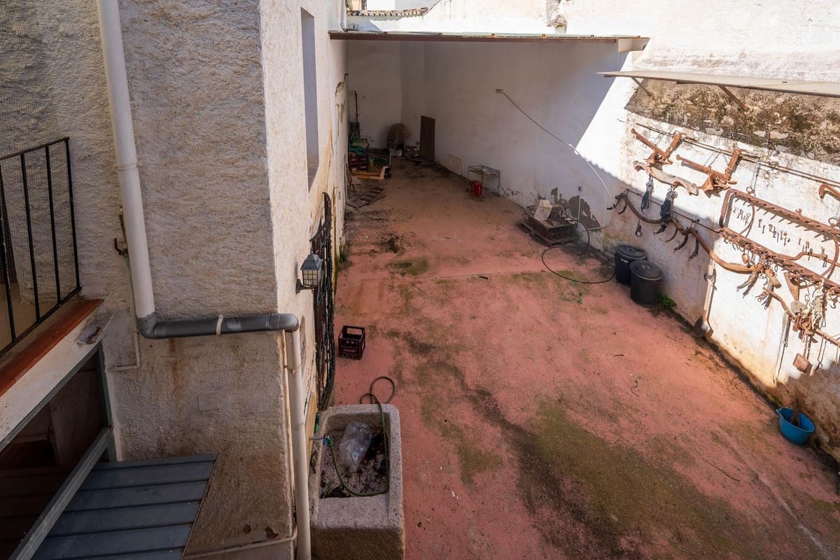 Casa de 4 habitaciones en Colmenar en venta con garaje - 225.000 € (Ref: 10128308)