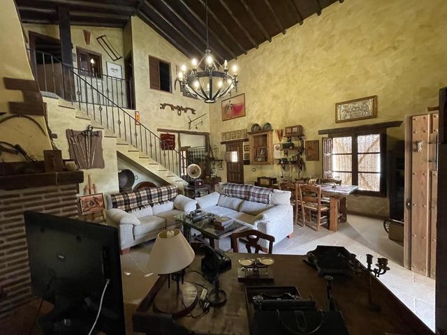 3 slaapkamer Finca/Landhuis te koop in Alfarnate met garage - € 380.000 (Ref: 10128309)