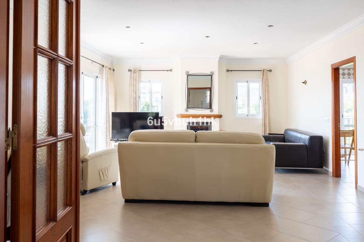 5 slaapkamer Villa te koop in Frigiliana met zwembad garage - € 1.299.000 (Ref: 10128312)