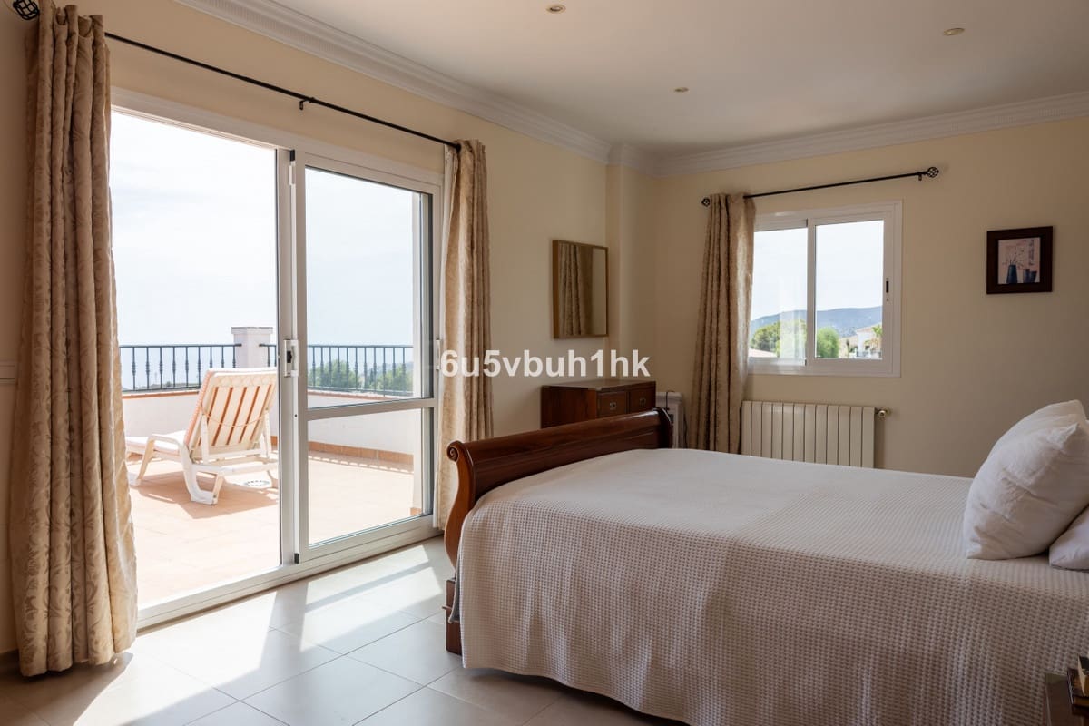 5 slaapkamer Villa te koop in Frigiliana met zwembad garage - € 1.299.000 (Ref: 10128312)