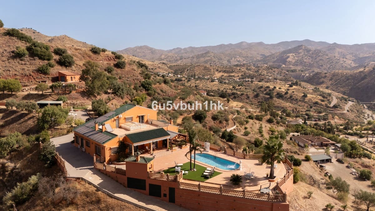 5 chambre Finca/Maison de Campagne à vendre à Almogia avec piscine garage - 989 000 € (Ref: 10128315)