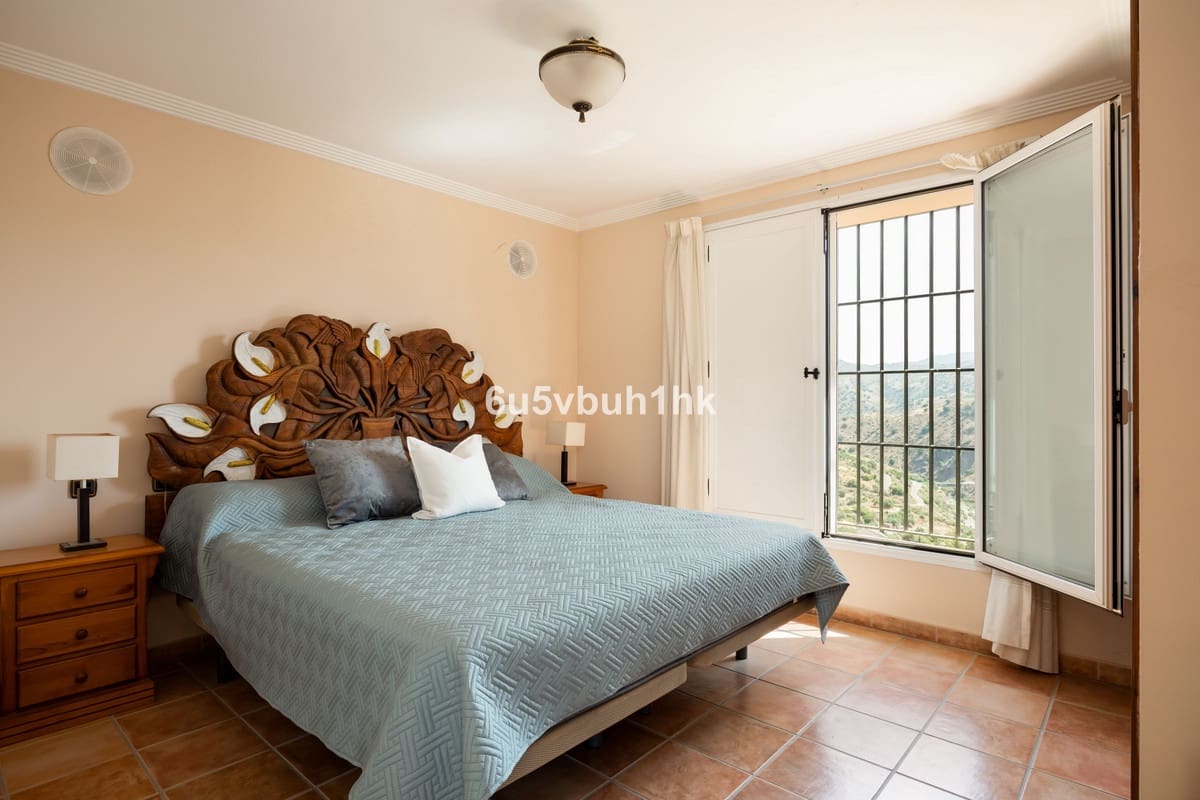 5 chambre Finca/Maison de Campagne à vendre à Almogia avec piscine garage - 989 000 € (Ref: 10128315)