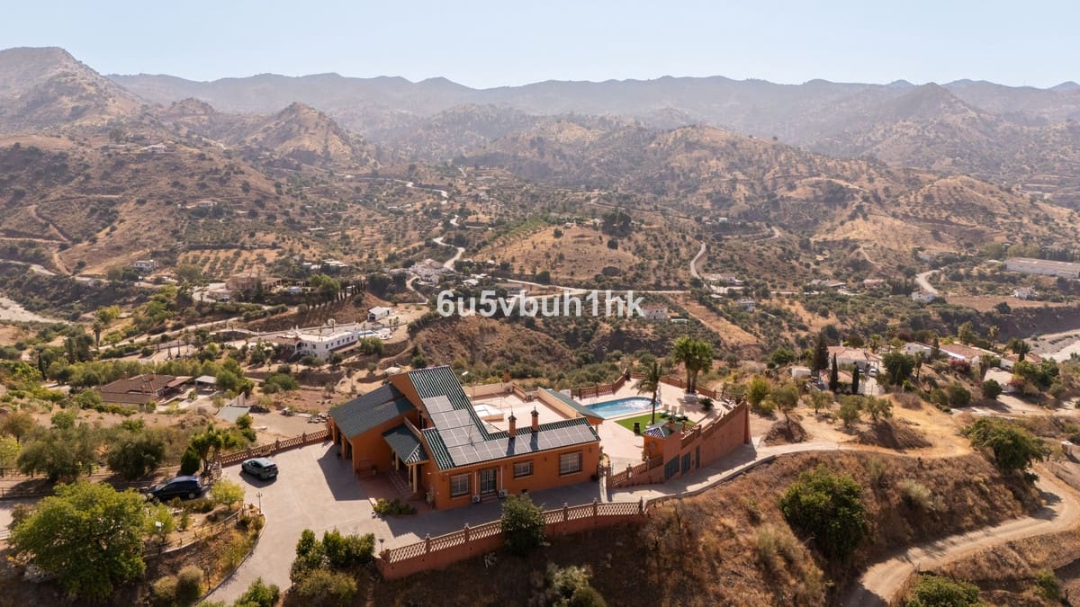 5 chambre Finca/Maison de Campagne à vendre à Almogia avec piscine garage - 989 000 € (Ref: 10128315)