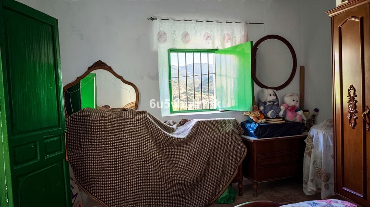 5 camera da letto Finca/Casa di Campagna in vendita in Alora - 170.000 € (Rif: 10128316)