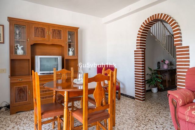 5 quarto Casa em Banda para venda em Tolox - 190 000 € (Ref: 10128317)