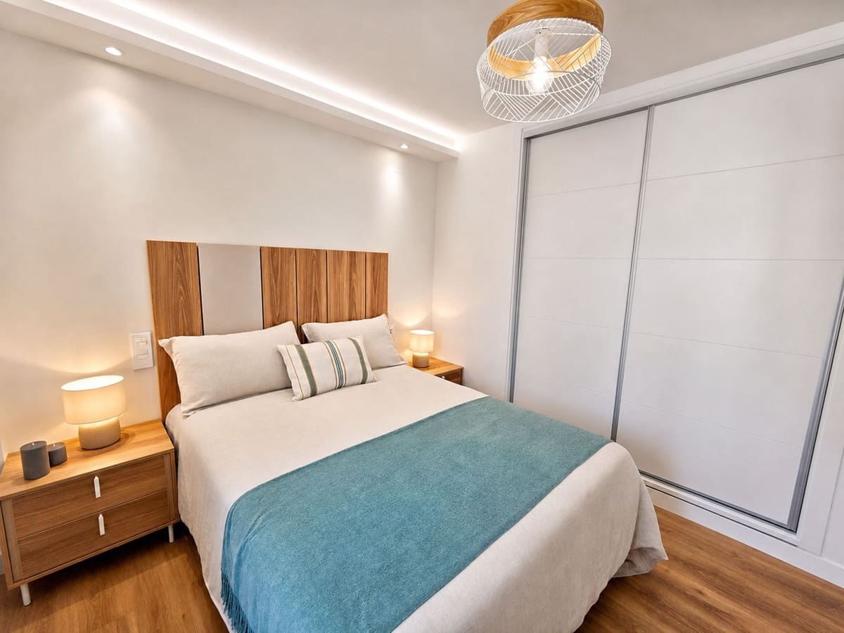 Apartamento de 2 habitaciones en Manilva en venta - 325.000 € (Ref: 10128319)