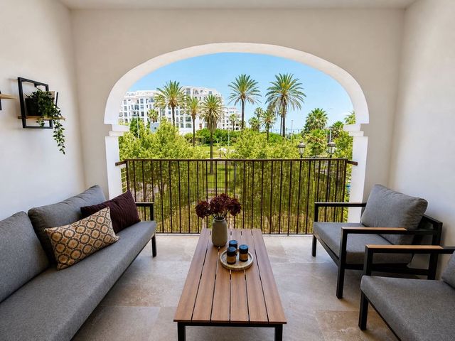 2 quarto Apartamento para venda em Puerto de la Duquesa, Manilva - 325 000 € (Ref: 10128319)