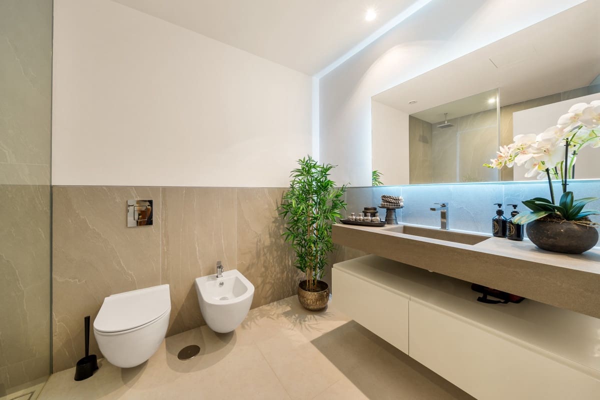 5 soverom Villa til salgs i Nueva Andalucia med svømmebasseng garasje - € 5 695 000 (Ref: 10128321)
