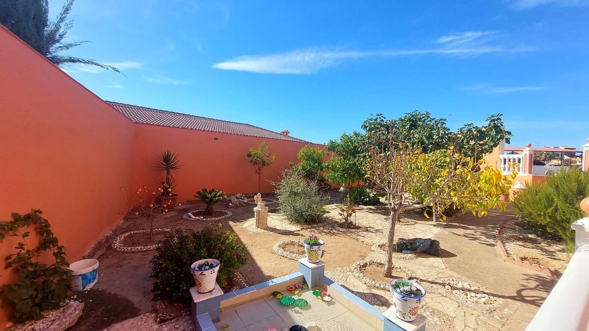 5 soveværelse Villa til salg i Puerto de la Torre med swimmingpool garage - € 749.000 (Ref: 10128322)