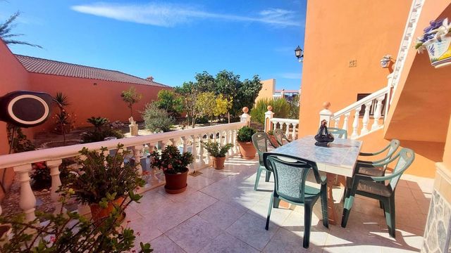 5 chambre Villa/Maison à vendre à Puerto de la Torre, Malaga ville avec piscine garage - 749 000 € (Ref: 10128322)