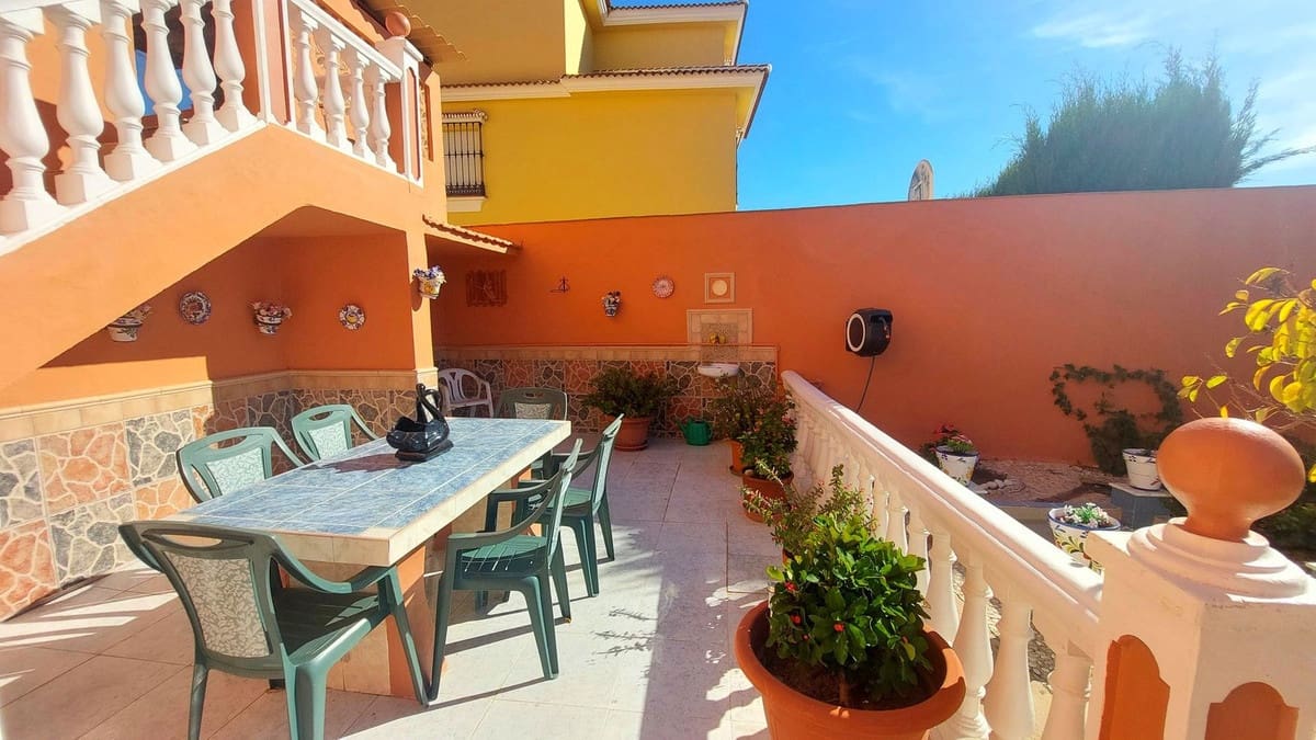 5 soveværelse Villa til salg i Puerto de la Torre med swimmingpool garage - € 749.000 (Ref: 10128322)