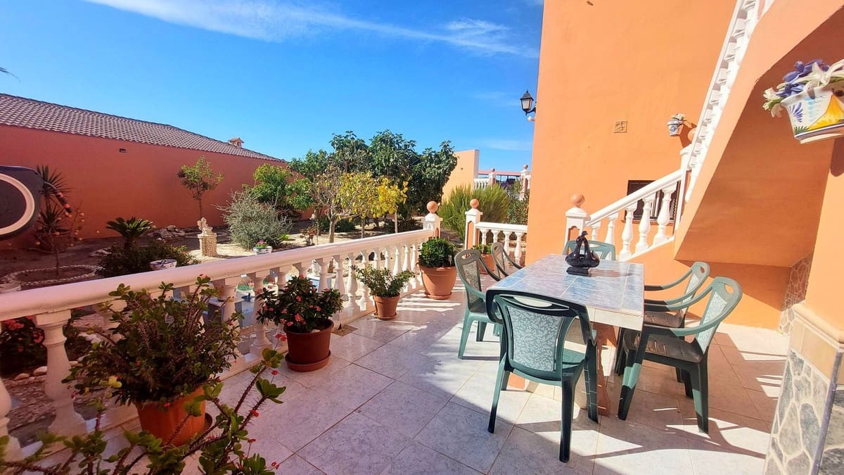 5 soveværelse Villa til salg i Puerto de la Torre med swimmingpool garage - € 749.000 (Ref: 10128322)