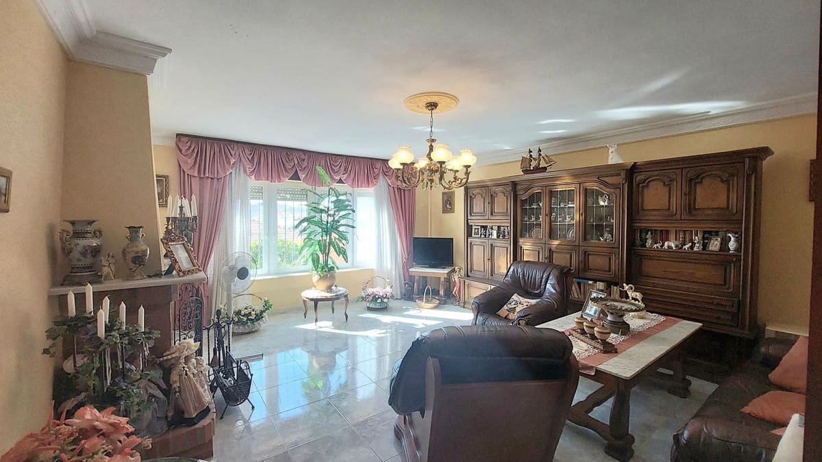 5 soveværelse Villa til salg i Puerto de la Torre med swimmingpool garage - € 749.000 (Ref: 10128322)