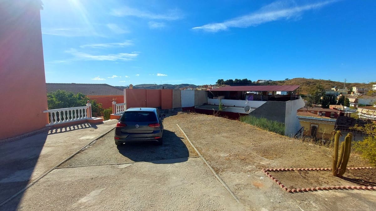 5 soveværelse Villa til salg i Puerto de la Torre med swimmingpool garage - € 749.000 (Ref: 10128322)