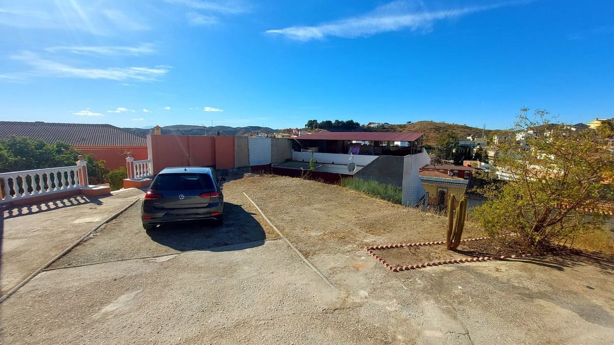 5 soveværelse Villa til salg i Puerto de la Torre med swimmingpool garage - € 749.000 (Ref: 10128322)