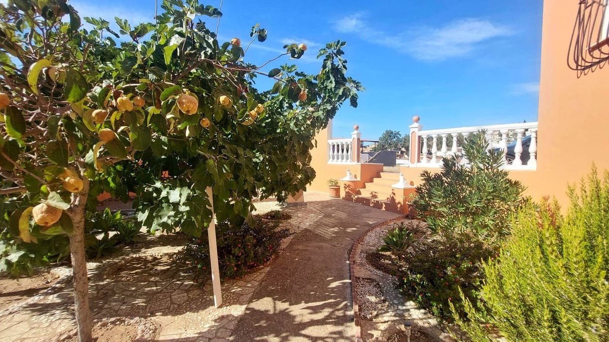 5 soveværelse Villa til salg i Puerto de la Torre med swimmingpool garage - € 749.000 (Ref: 10128322)