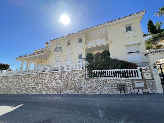 6 makuuhuone Huvila myytävänä paikassa Riviera del Sol, Mijas mukana uima-altaan 
autotalli - 2 995 000 € (Ref: 10128327)