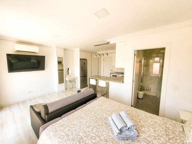 1 slaapkamer Appartement te koop in Marbella met zwembad - € 360.000 (Ref: 10128329)