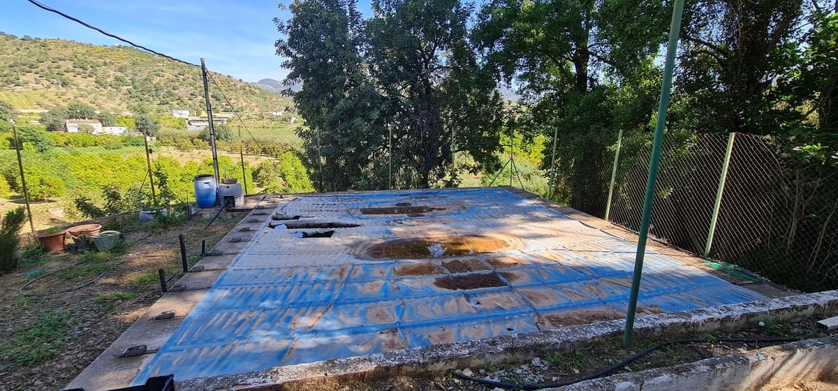 2 bedroom Villa for sale in Tolox with garage - € 320,000 (Ref: 10128333)
