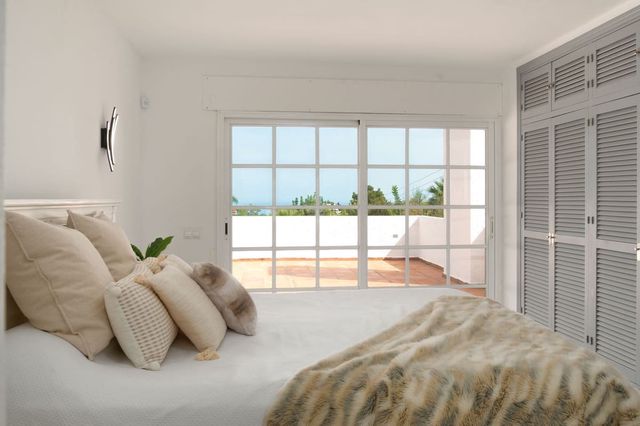 3 soverom Villa til salgs i La Capellanía - El Higuerón, Benalmádena med svømmebasseng garasje - € 895 000 (Ref: 10128335)