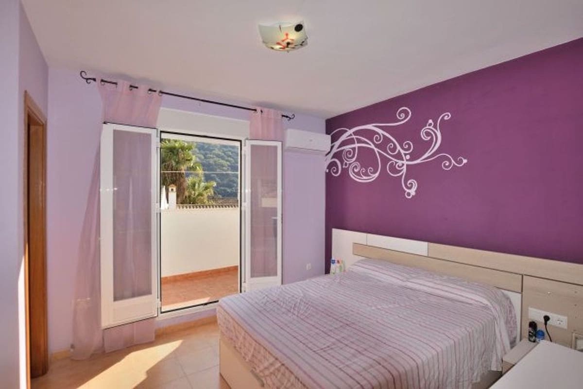 3 chambre Maison de Ville à vendre à Ronda avec piscine garage - 190 000 € (Ref: 10128337)
