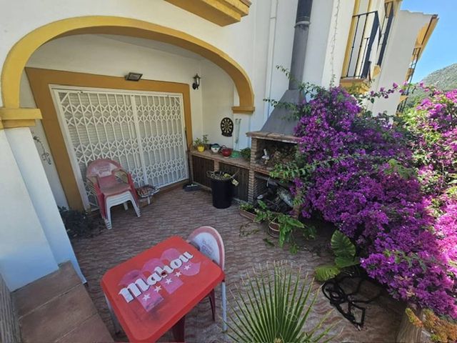 3 chambre Maison de Ville à vendre à Ronda avec piscine garage - 190 000 € (Ref: 10128337)