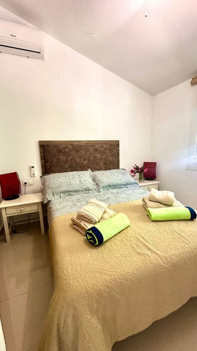 2 bedroom Villa for sale in Vinuela with pool garage - € 339,000 (Ref: 10128339)