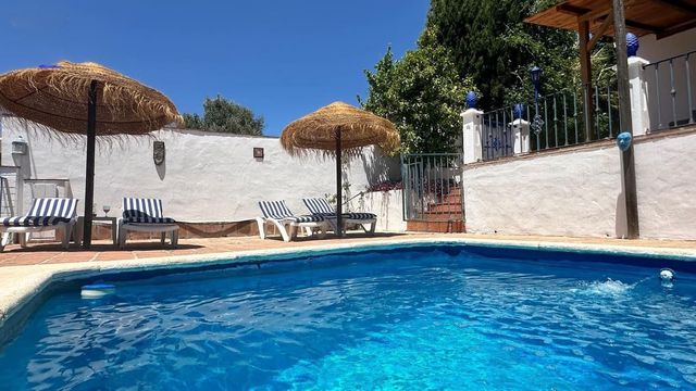 2 bedroom Villa for sale in Viñuela with pool garage - € 339,000 (Ref: 10128339)