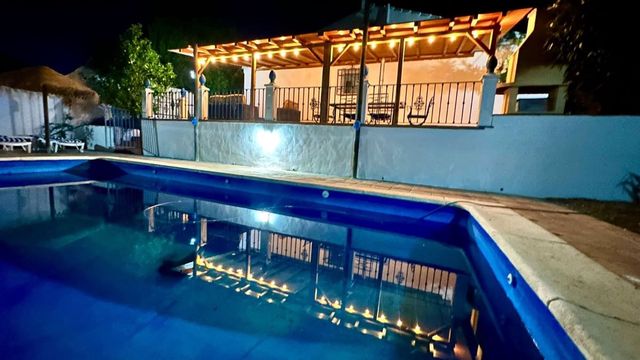 2 bedroom Villa for sale in Viñuela with pool garage - € 339,000 (Ref: 10128339)