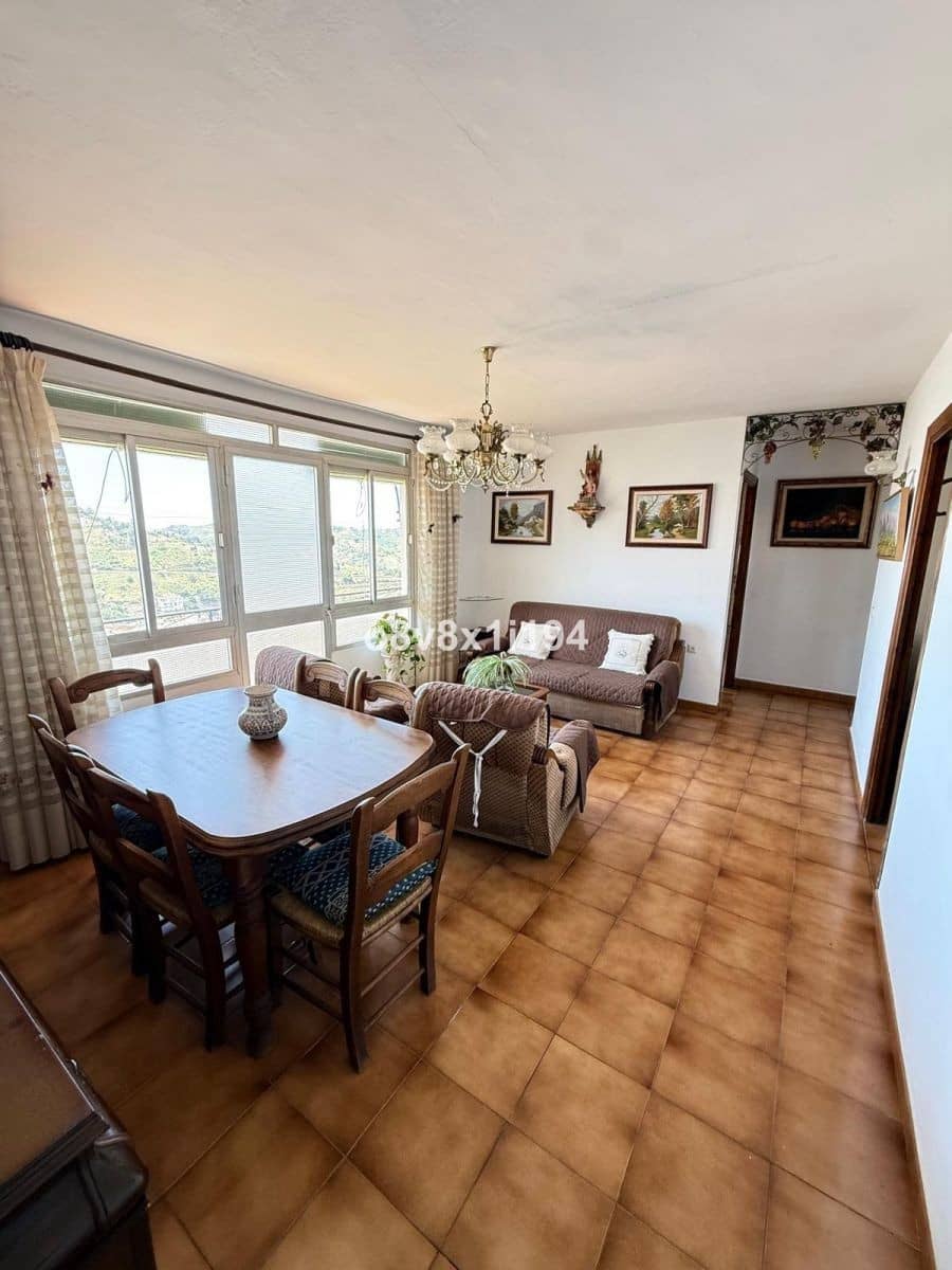 4 bedroom Villa for sale in Competa with garage - € 650,000 (Ref: 10128340)