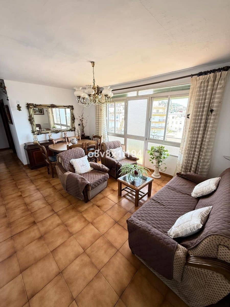 4 bedroom Villa for sale in Competa with garage - € 650,000 (Ref: 10128340)