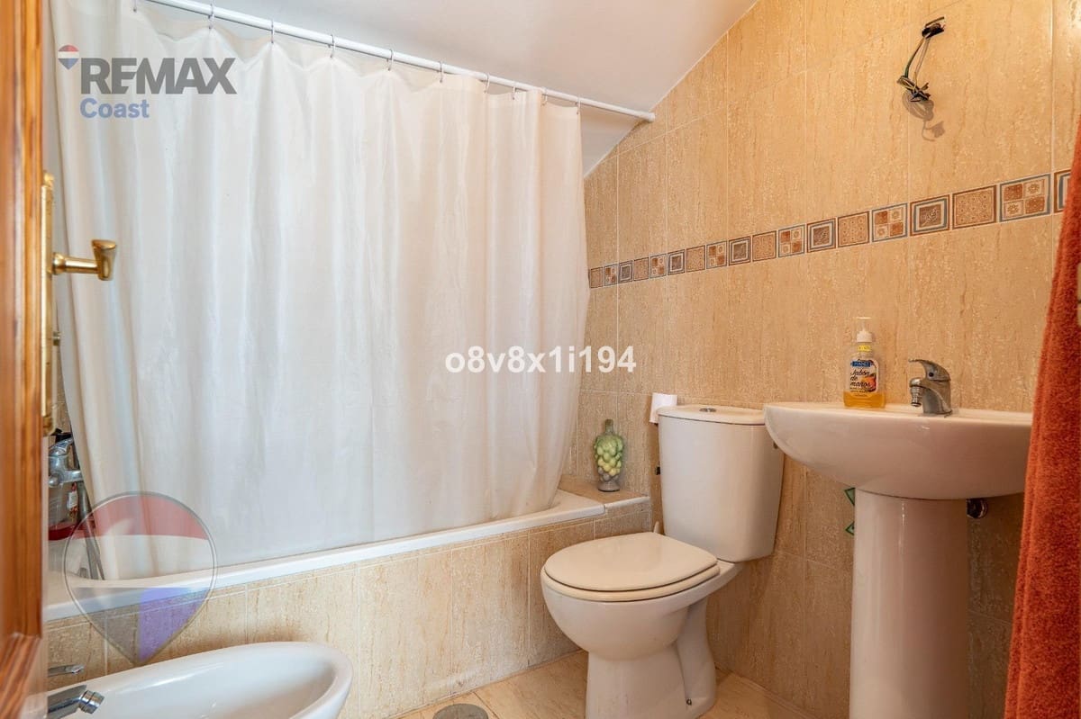4 chambre Maison de Ville à vendre à Cartama avec piscine garage - 362 000 € (Ref: 10128341)