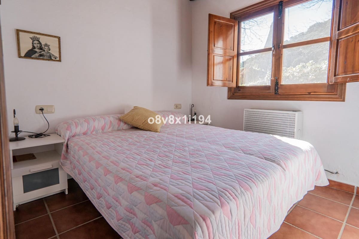 5 slaapkamer Finca/Landhuis te koop in Jubrique met zwembad - € 995.000 (Ref: 10128342)