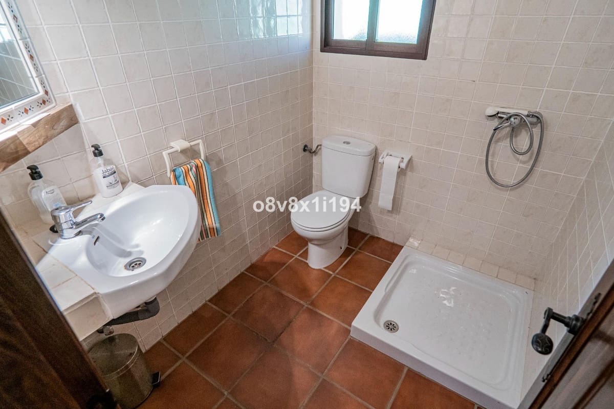 5 slaapkamer Finca/Landhuis te koop in Jubrique met zwembad - € 995.000 (Ref: 10128342)