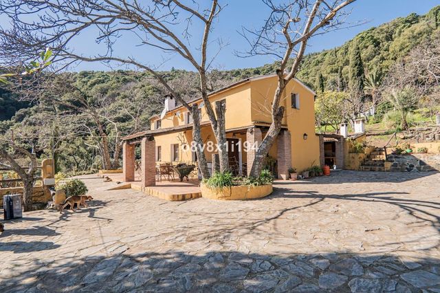 5 slaapkamer Finca/Landhuis te koop in Jubrique met zwembad - € 995.000 (Ref: 10128342)