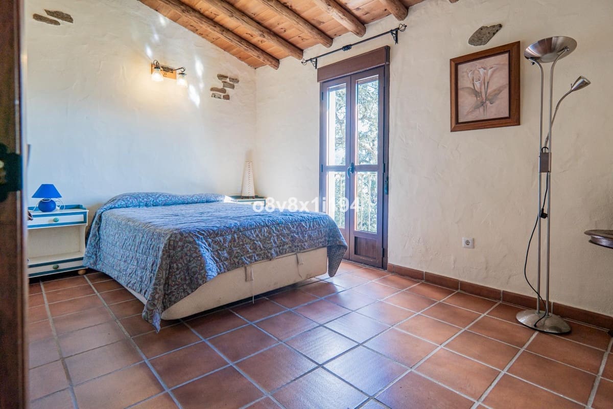 5 slaapkamer Finca/Landhuis te koop in Jubrique met zwembad - € 995.000 (Ref: 10128342)