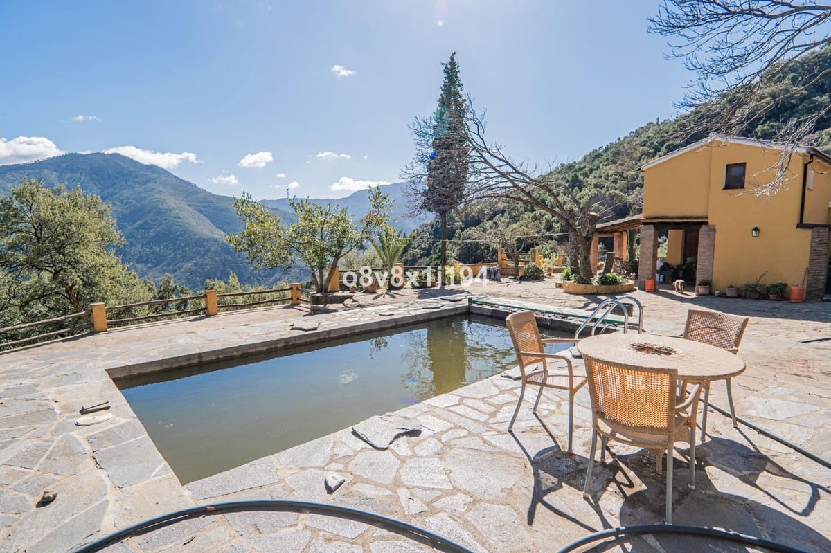 5 slaapkamer Finca/Landhuis te koop in Jubrique met zwembad - € 995.000 (Ref: 10128342)