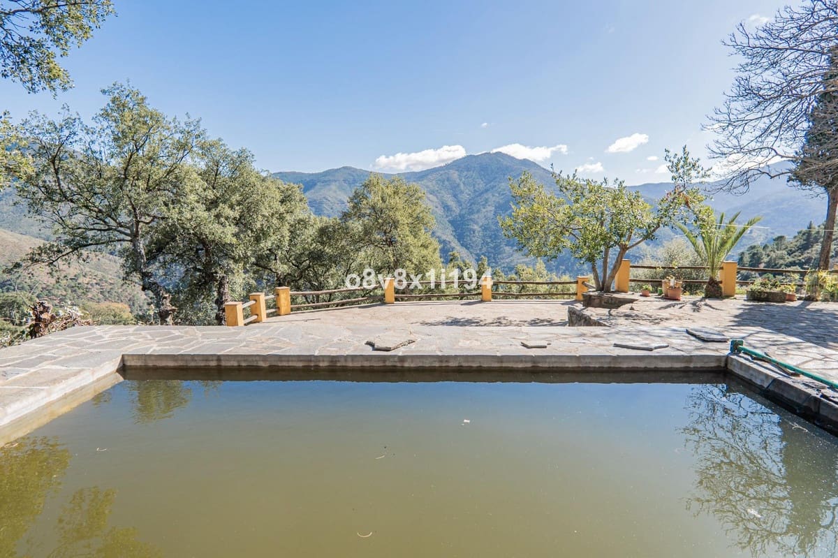 5 slaapkamer Finca/Landhuis te koop in Jubrique met zwembad - € 995.000 (Ref: 10128342)