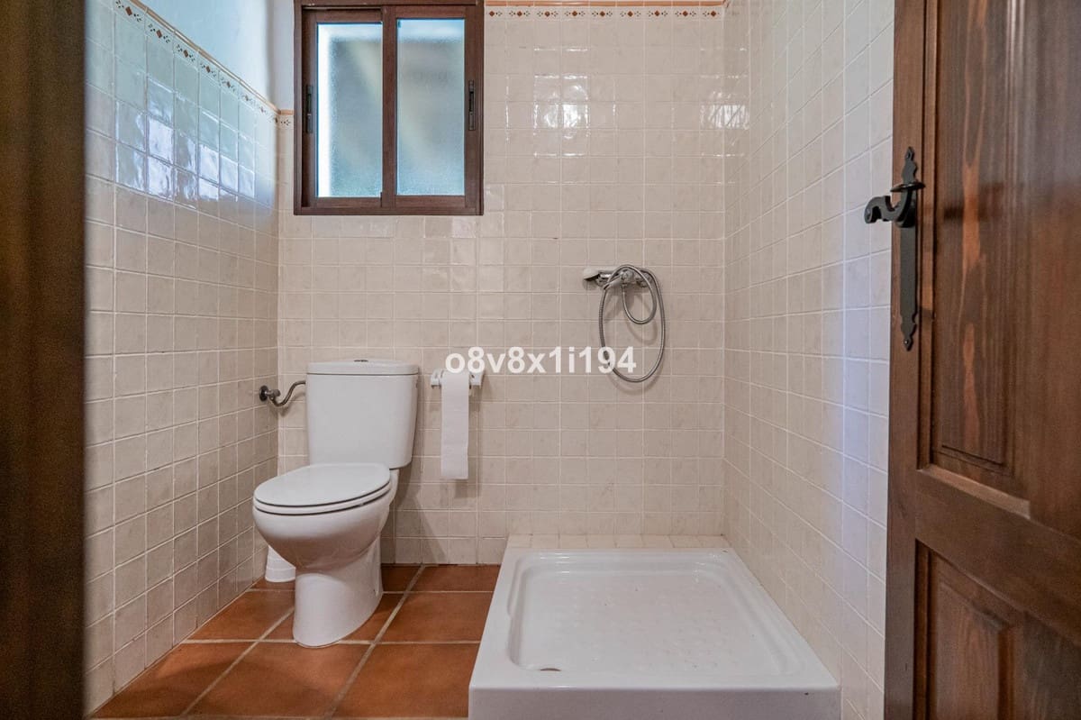 5 slaapkamer Finca/Landhuis te koop in Jubrique met zwembad - € 995.000 (Ref: 10128342)