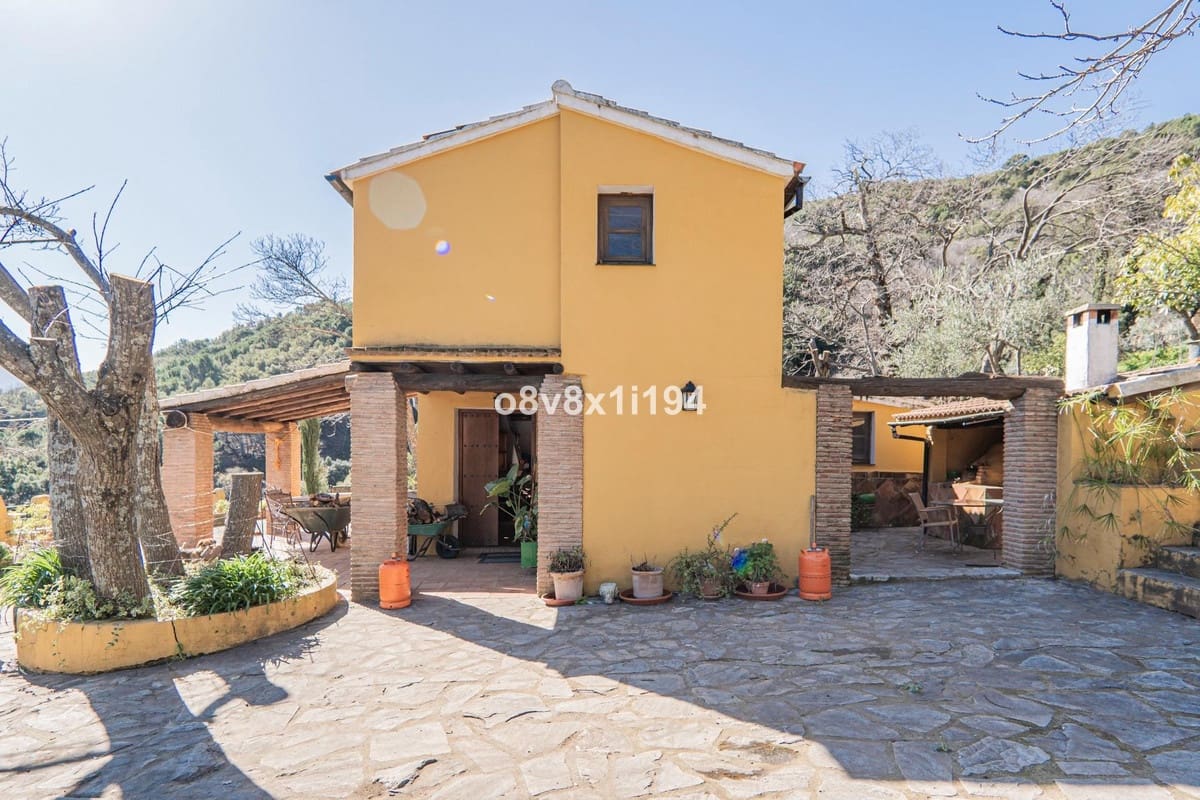 5 slaapkamer Finca/Landhuis te koop in Jubrique met zwembad - € 995.000 (Ref: 10128342)