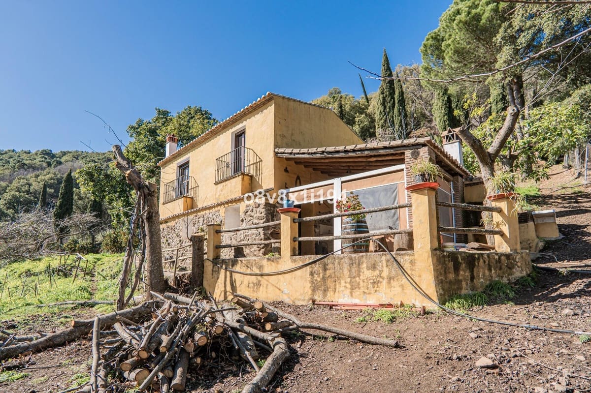 5 slaapkamer Finca/Landhuis te koop in Jubrique met zwembad - € 995.000 (Ref: 10128342)