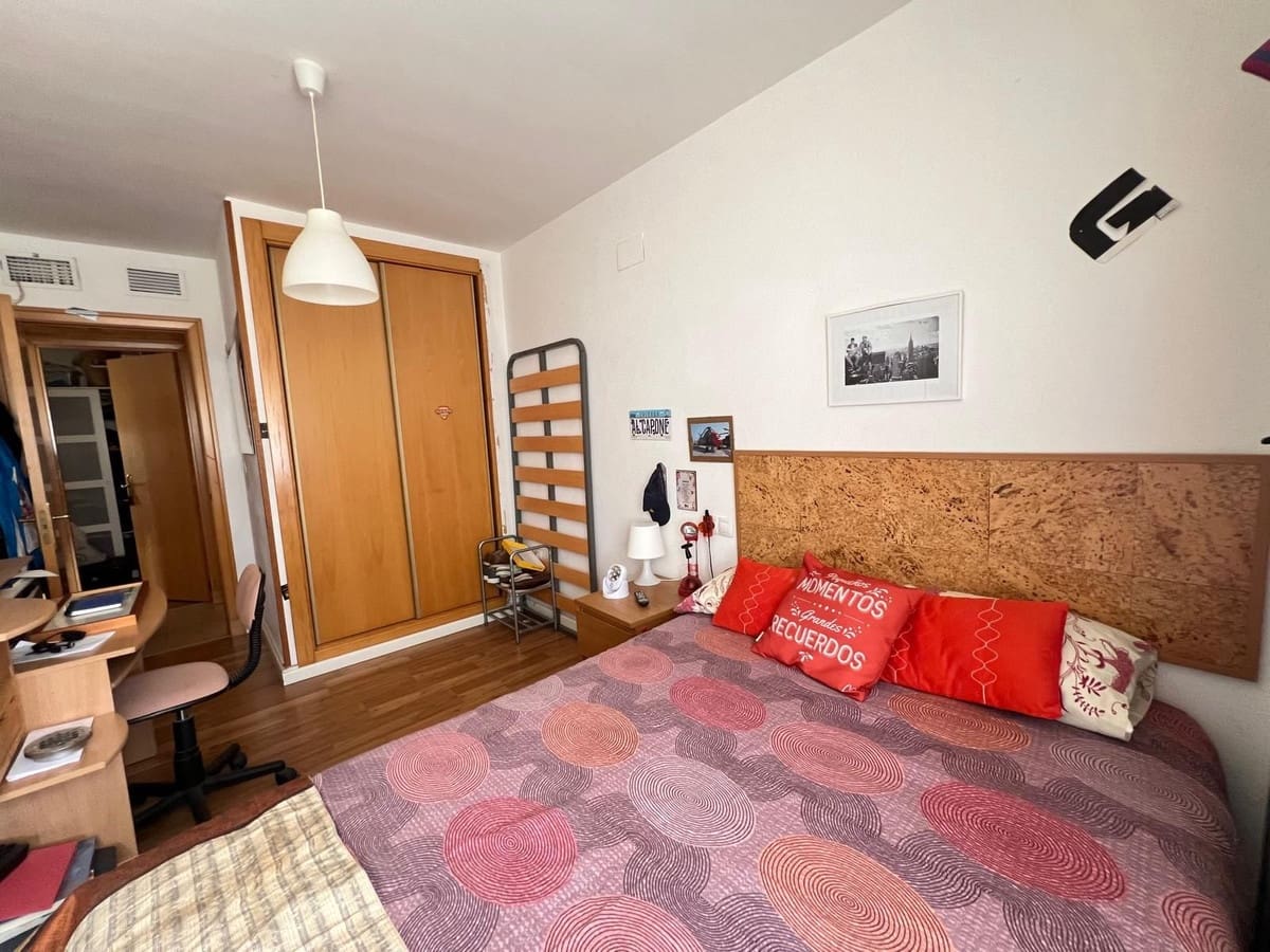 3 bedroom Apartment for sale in Malaga city with pool garage - € 418,900 (Ref: 10128347)