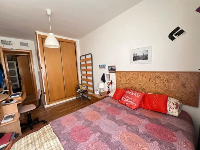 3 bedroom Apartment for sale in Sup-T.8 Universidad, Málaga city with pool garage - € 418,900 (Ref: 10128347)