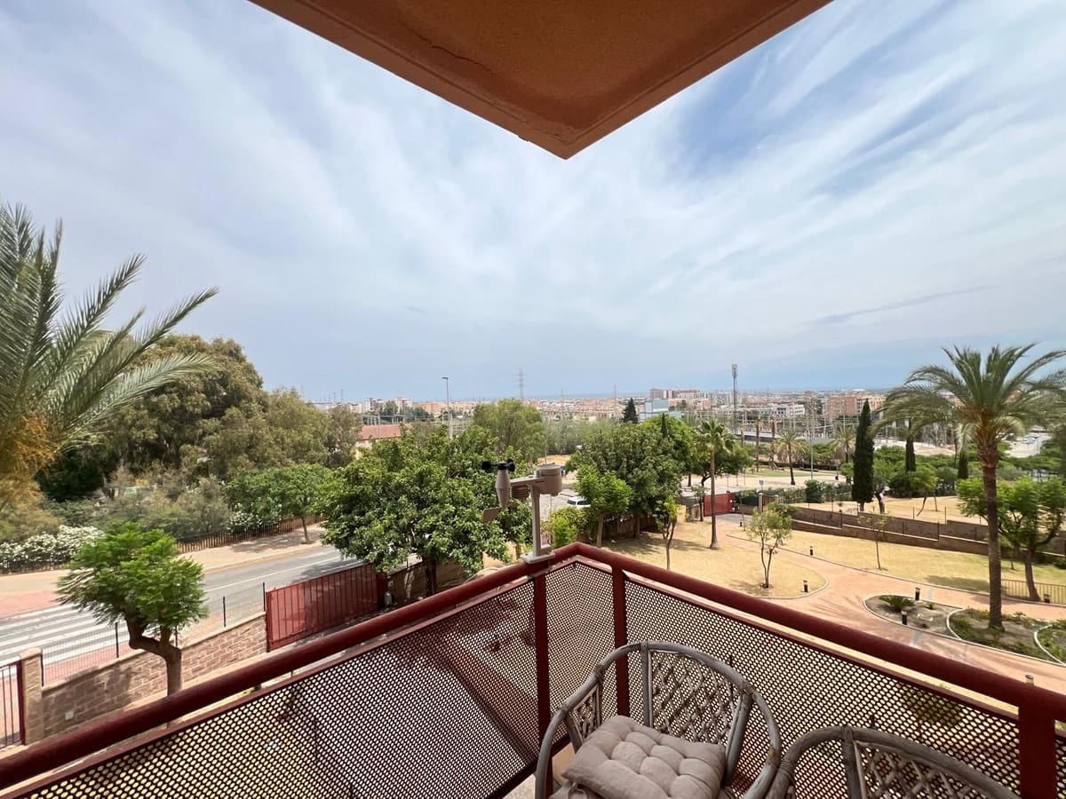3 bedroom Apartment for sale in Malaga city with pool garage - € 418,900 (Ref: 10128347)