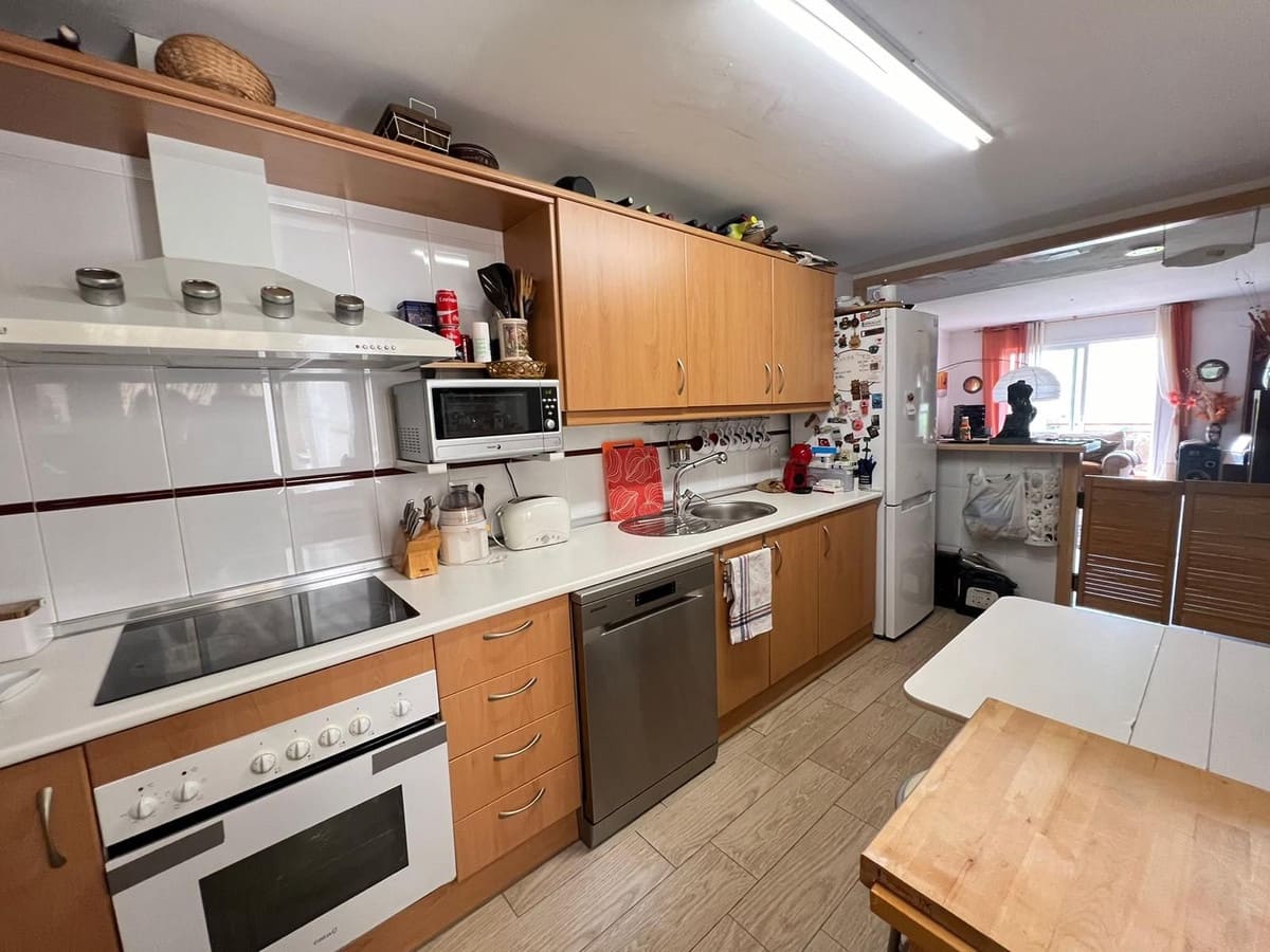 3 bedroom Apartment for sale in Malaga city with pool garage - € 418,900 (Ref: 10128347)