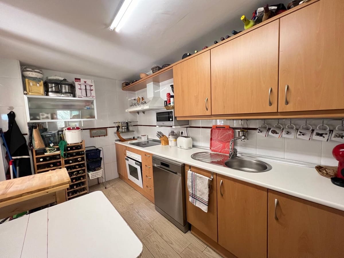 3 bedroom Apartment for sale in Malaga city with pool garage - € 418,900 (Ref: 10128347)