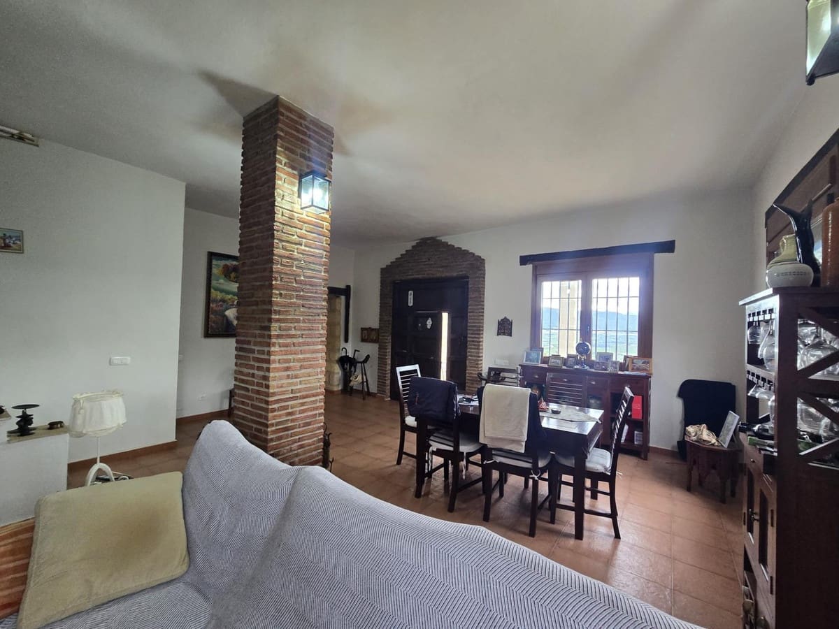 Finca/Casa Rural de 5 habitaciones en Cártama en venta con garaje - 599.000 € (Ref: 10128349)