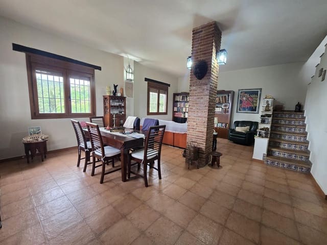 Finca/Casa Rural de 5 habitaciones en Cártama en venta con garaje - 599.000 € (Ref: 10128349)